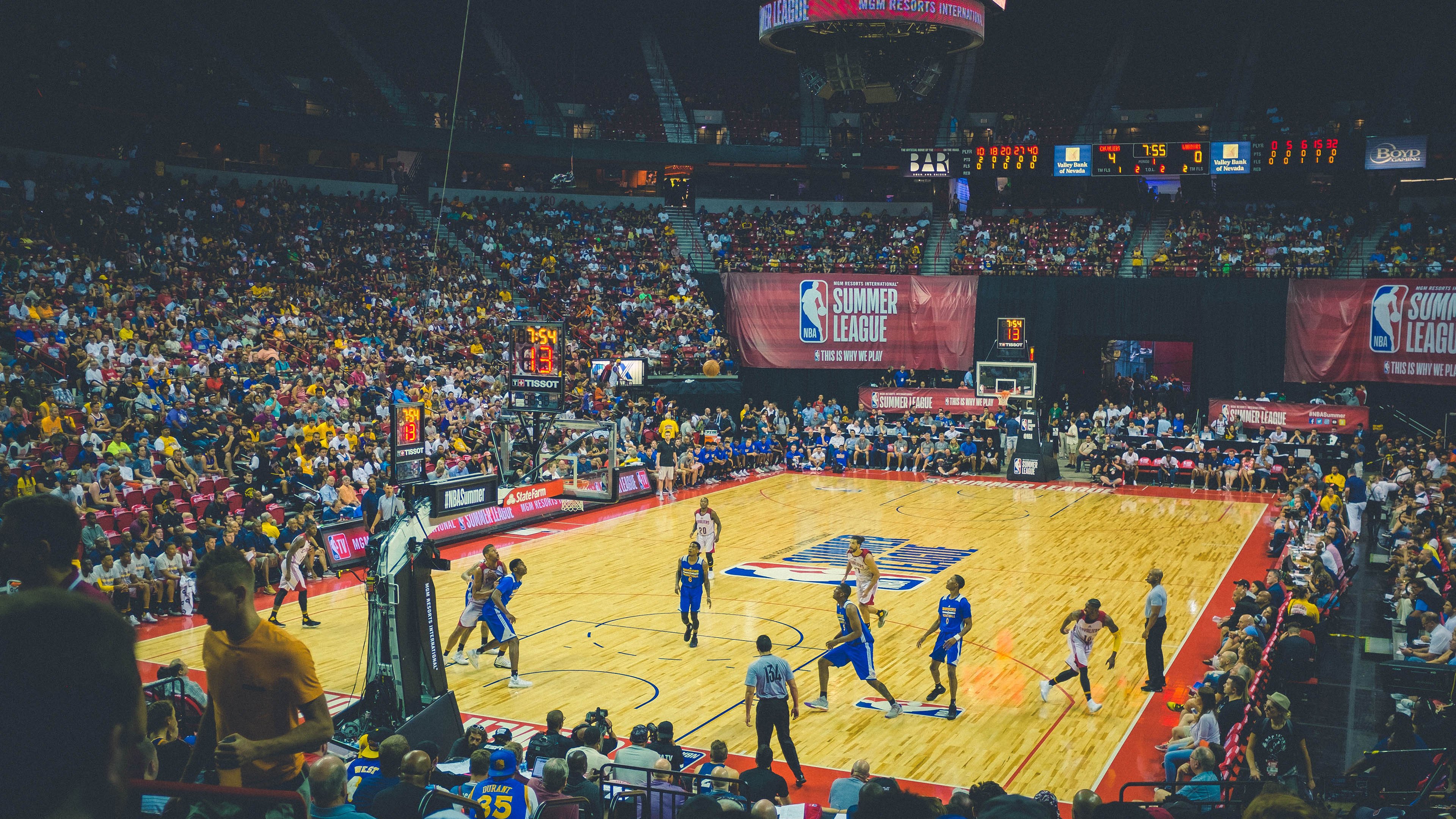 星空体育中国-火箭凭借深厚阵容继续连胜，杜兰特低迷仍能获胜，杜兰特官宣火箭做出重要决定