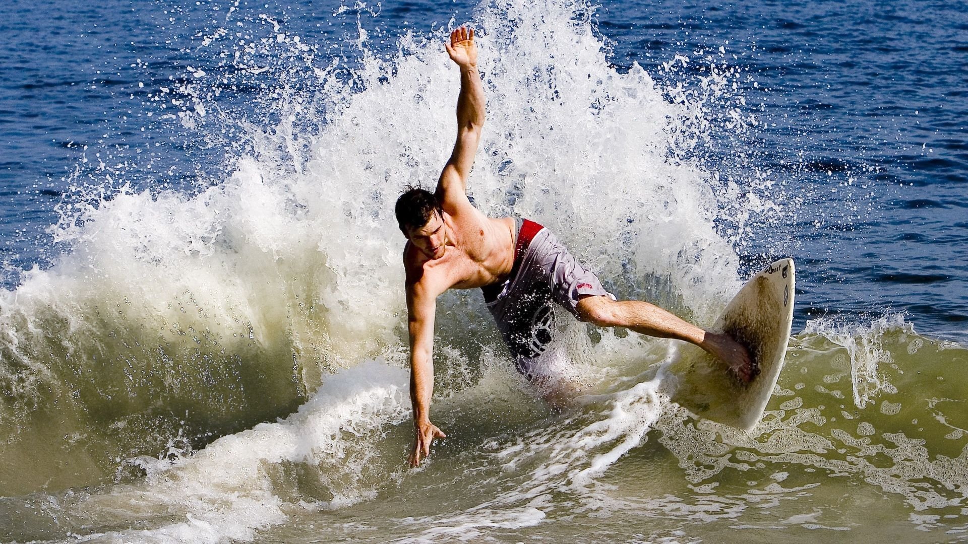 星空体育app-勇士队开启新一轮冲刺，誓夺联盟王座，勇士队2022年